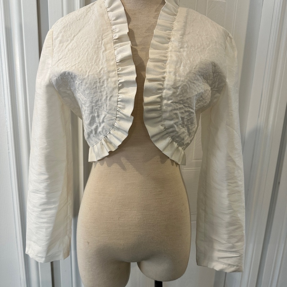 Elegant White Ruffled Bolero Jacket